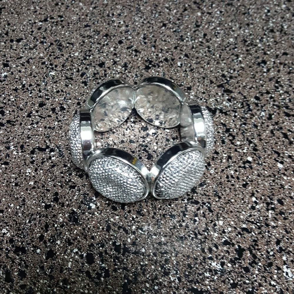 Bracelet - Picture 3 of 4